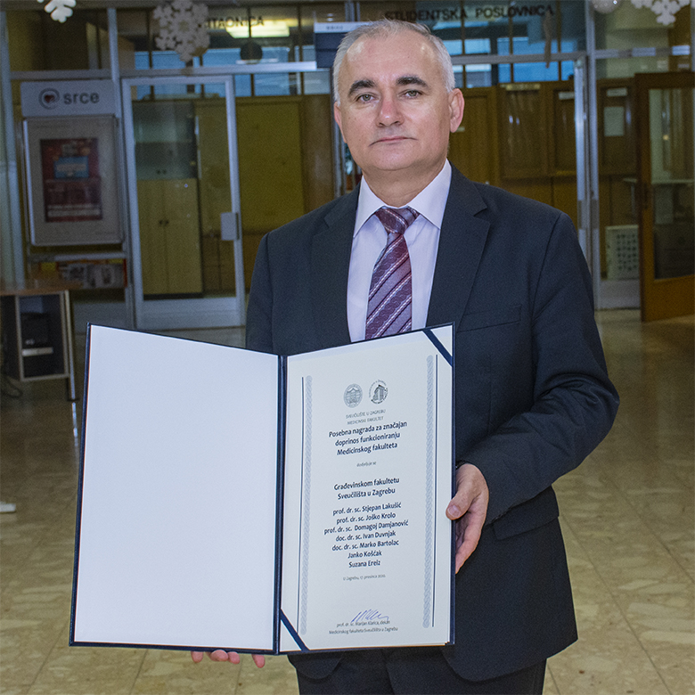 Prorektor Šimpraga i Građevinski fakultet primili posebnu nagradu Medicinskog fakulteta