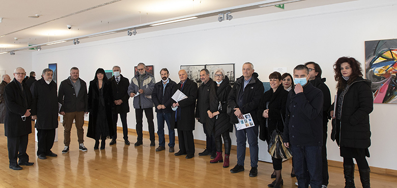 Splitski umjetnici donirali slike, prihod ide studentima iz Banovine!