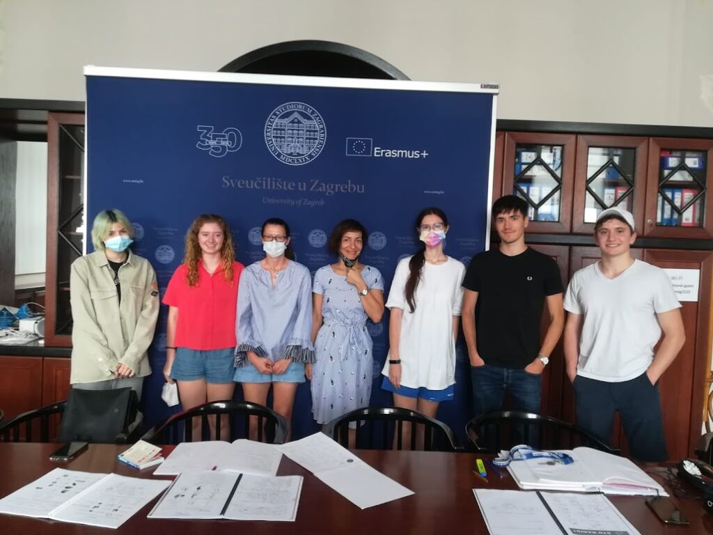 Završila još jedna Sveučilišna škola hrvatskoga jezika i kulture