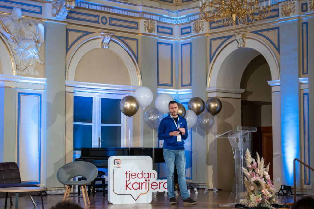 Predavanje Matije Kopića