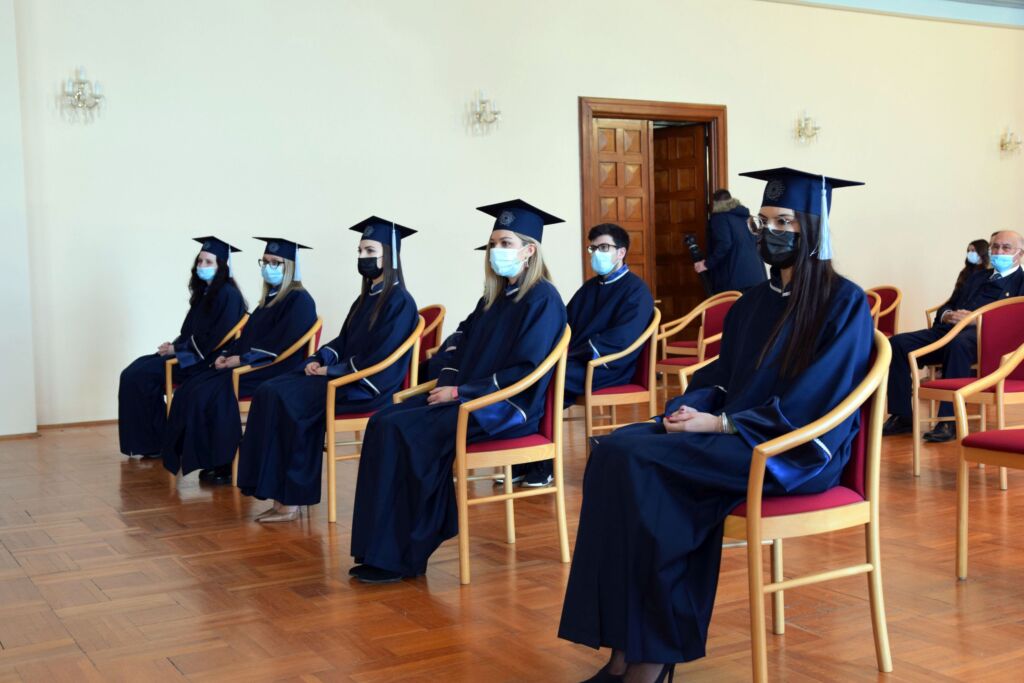 Pred mladim sociolozima je izazov da uvijek gledaju iza zrcala