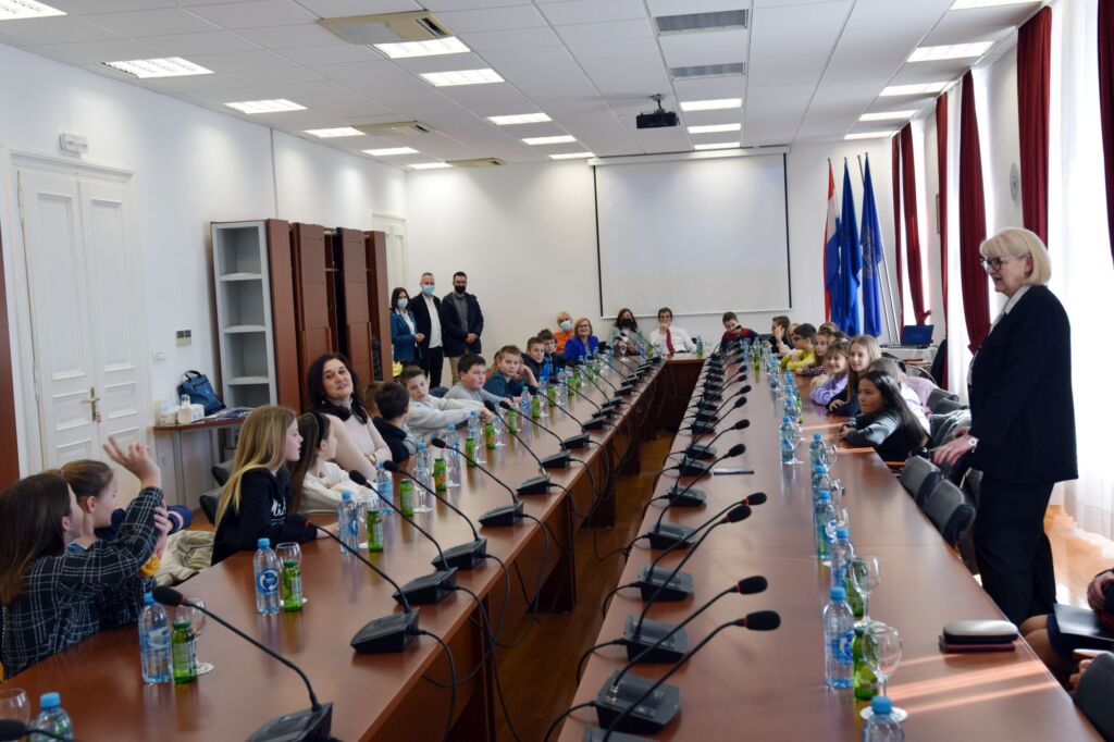 Zadar: Znanstveno-stručni simpozij “Škola danas, škola sutra”