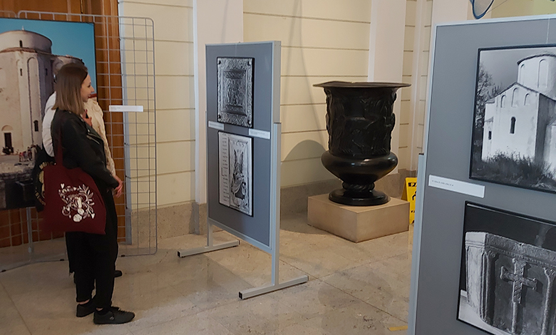 Izložba "Sredozemni i srednjoeuropski kulturni krajolici Hrvatske" u predvorju Sveučilišta