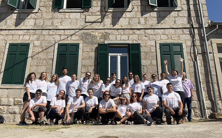 universitas_logob500