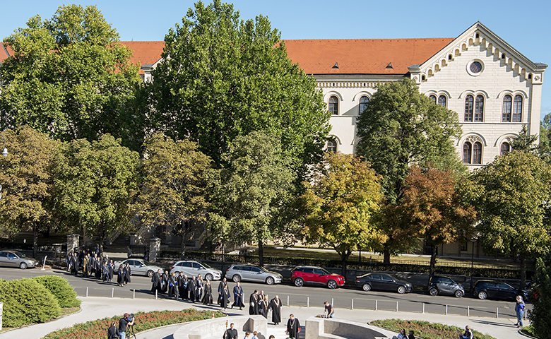 Svečano promovirano 310 doktora znanosti i umjetnosti