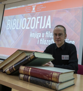 Knjiga u filozofiji i filozofija knjige
