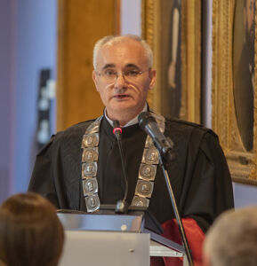 Privilegij je biti profesor zagrebačkoga sveučilišta!