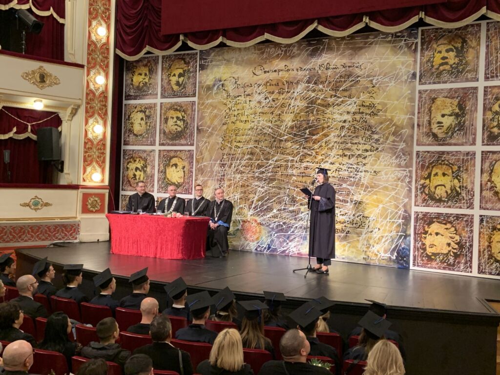Promovirani prvostupnici Studija energetske učinkovitosti i obnovljivih izvora, koji zajednički izvode FER i FSB  
