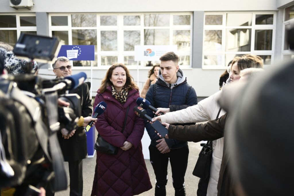 Na osječkim školama nastao mural posvećen programu Erasmus+
