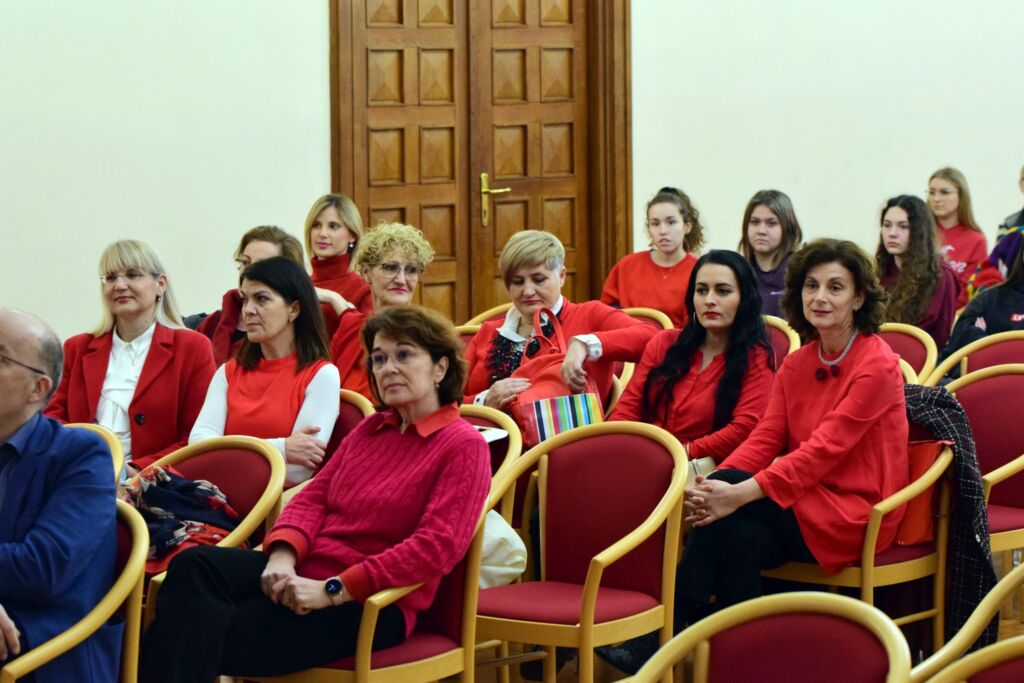 Na Sveučilištu u Zadru prvi put obilježen Dan crvenih haljina