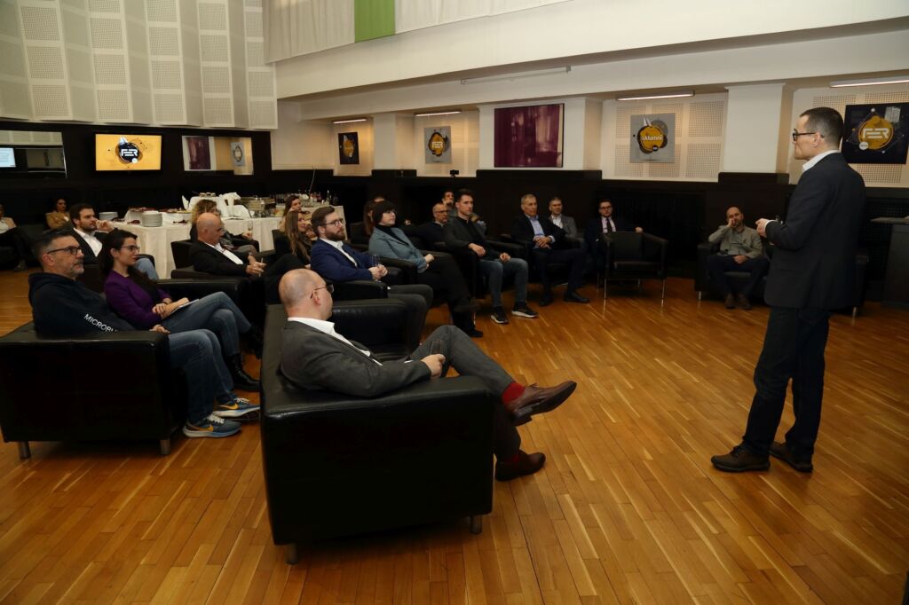 FER: Vodećih 16 imena hrvatskoga gospodarstva u novom Alumni odboru 