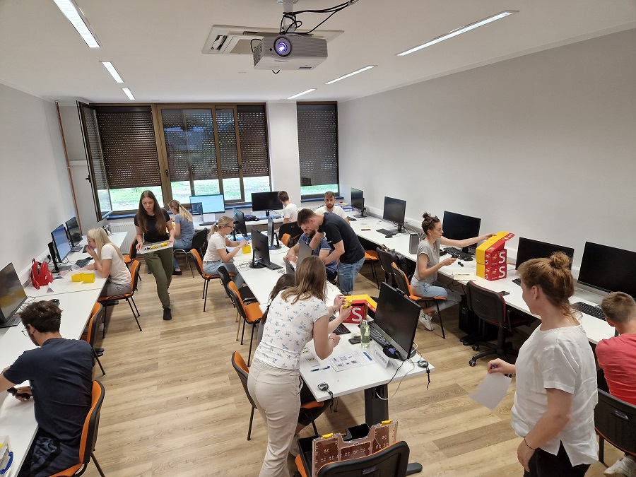 Na zagrebačkome Prometu novi studijski program na engleskom