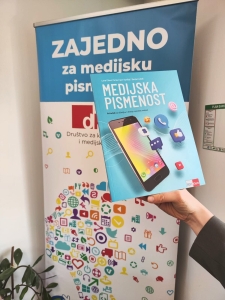 Medijski odgoj u školama je preduvjet za stvaranje odgovornih i digitalno pismenih mladih ljudi 