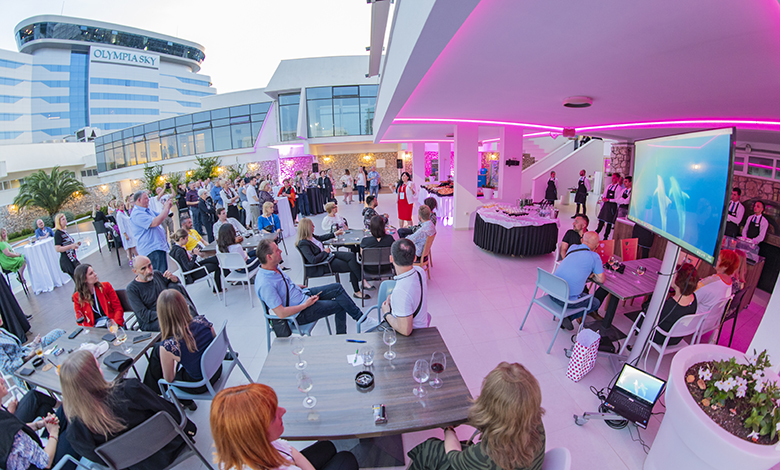 universitas_logob500