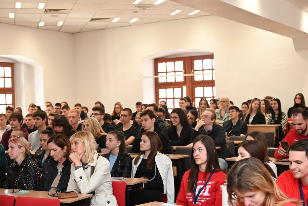FOI otvorio svoja vrata srednjoškolcima iz središnje i sjeverozapadne Hrvatske