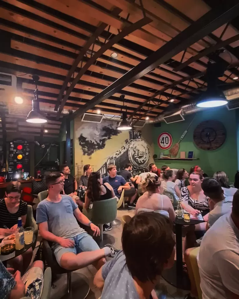 Humanitarnim pub kvizom studenti osigurali obroke školskoj djeci