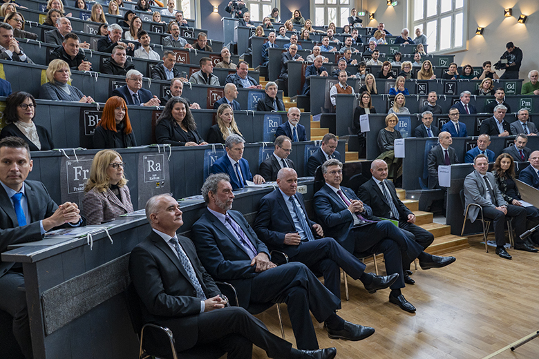 Obnovljena zgrada Fakulteta kemijskog inženjerstva i tehnologije
