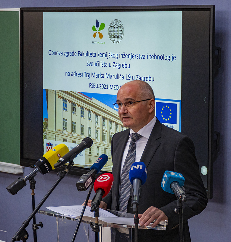 Studente FKIT-a čeka gotovo siguran posao u struci!
