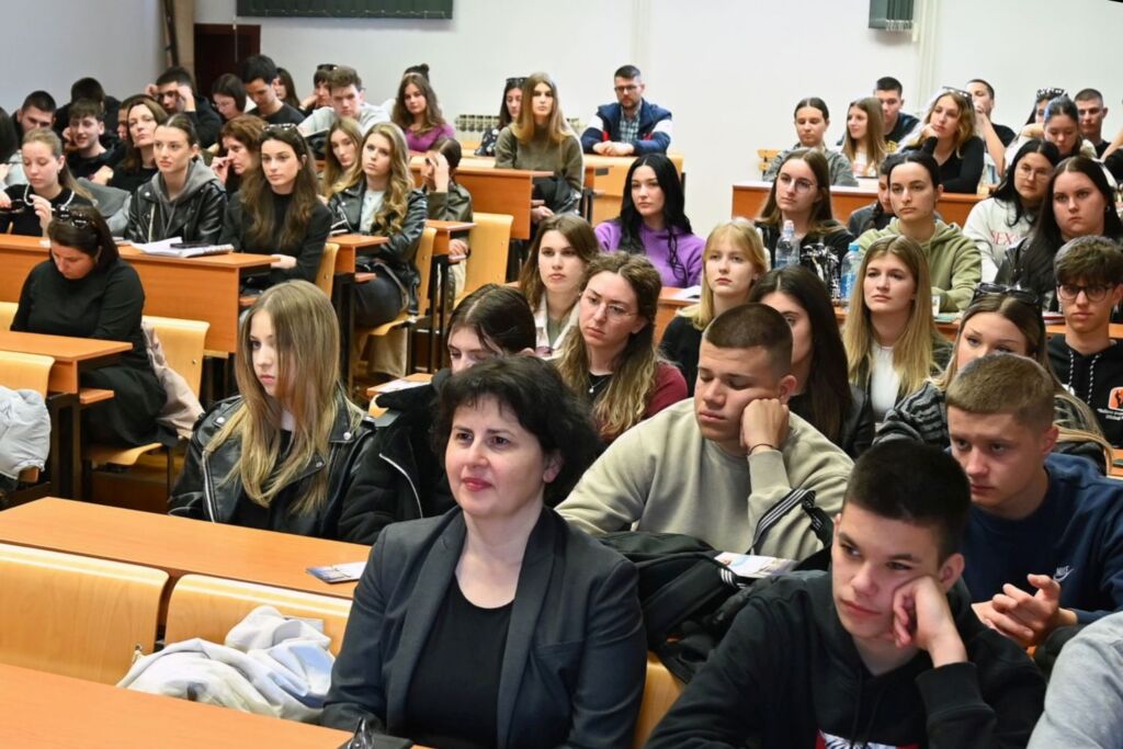 Alumni Odjela za kroatistiku o studiju i karijeri – što nakon diplome?