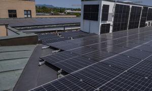 Na krovovima PMF-a postavljena solarna elektrana