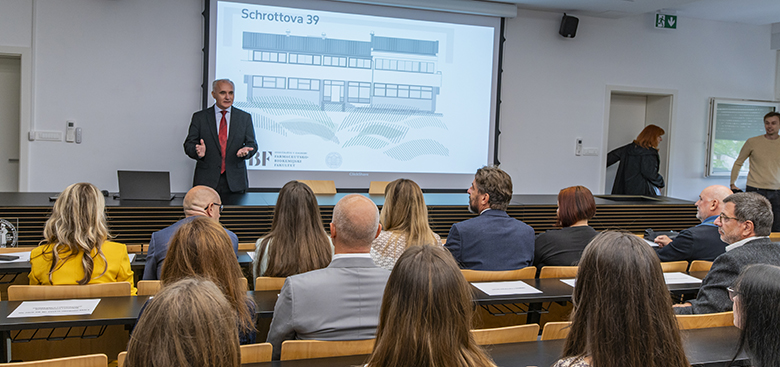Svečano otvorena obnovljena zgrada Farmaceutsko-biokemijskog fakulteta
