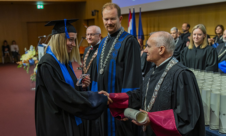 Svečano promovirano novih 299 doktora znanosti i doktora umjetnosti Sveučilišta u Zagrebu