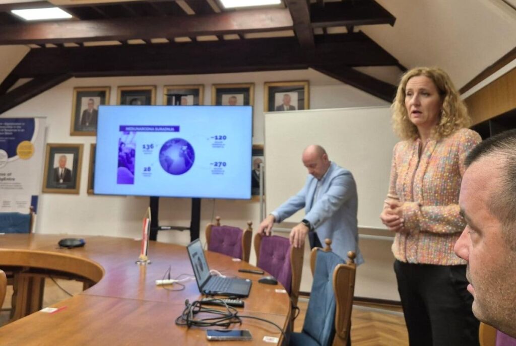 Ekonomski fakultet i FOI pokrenuli združeni doktorski studij