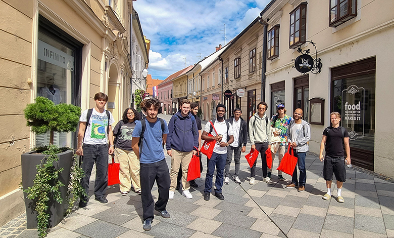 Strani studenti ponovno odabrali FOI