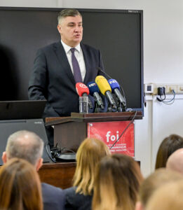 Predsjednik Milanović održao predavanje na FOI-ju