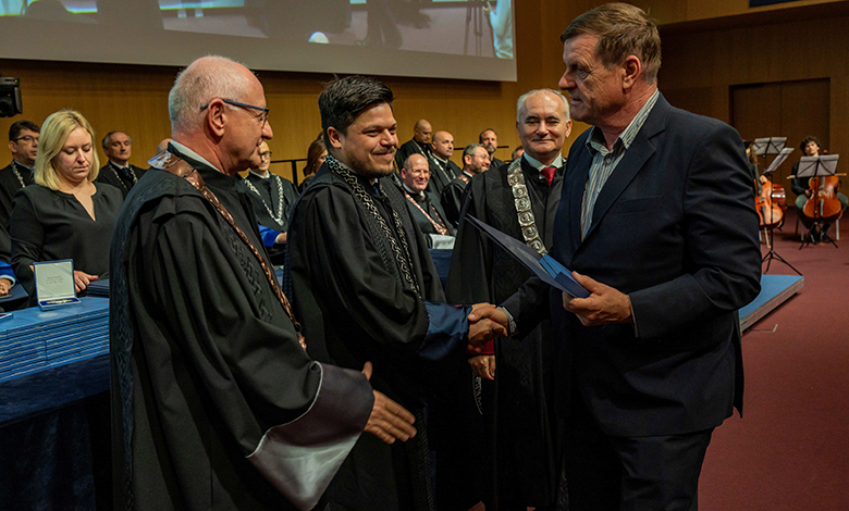 Tjedan Sveučilišta: Dodijeljena priznanja i spomen-medalje