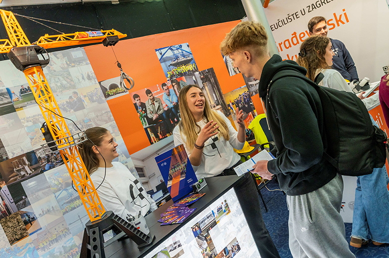 Dodjelom priznanja najuspješnijim sudionicima završila jubilarna 30. Smotra