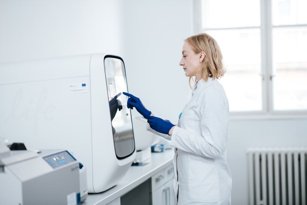 Farmaceutsko-biokemijskom fakultetu 655 tisuća eura za modernizaciju istraživačke infrastrukture