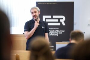 ESA na FER-u predstavila mogućnosti za mlade istraživače