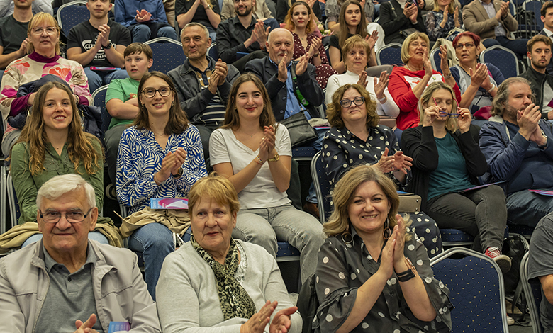 universitas_logob500