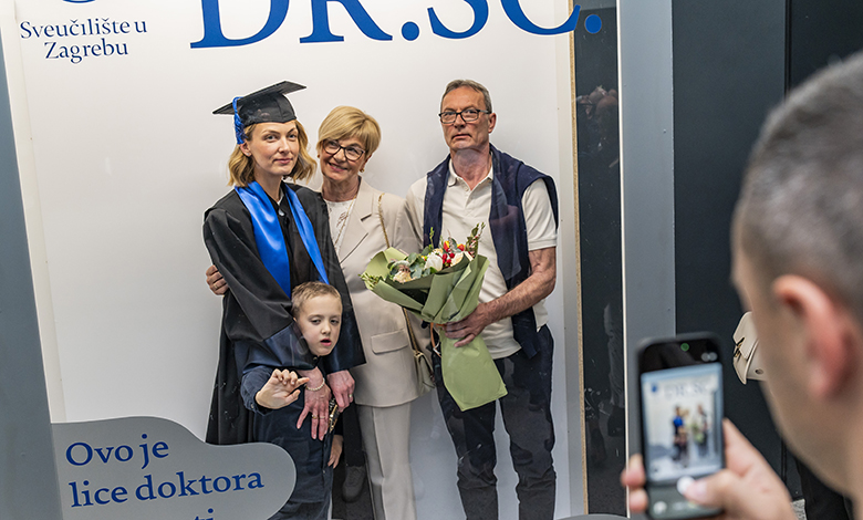 universitas_logob500