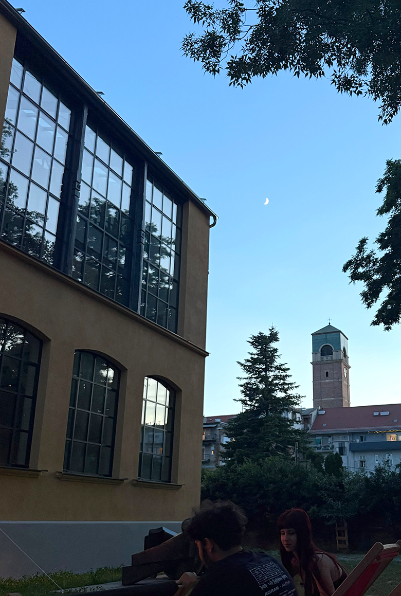 Ljetno kino u dvorištu Akademije likovnih umjetnosti oduševilo studente